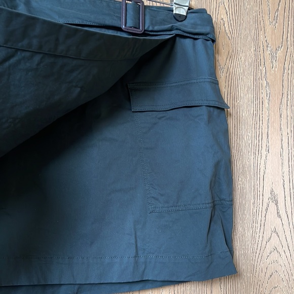 [banana republic] Utility Wrap Skirt - Picture 4 of 9